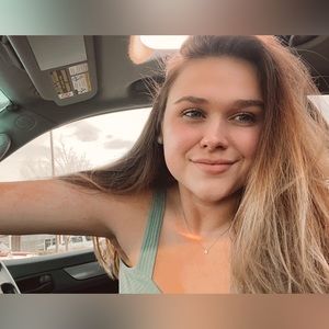 Meet your Posher, Chely